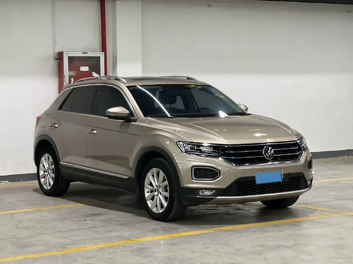 2022 Volkswagen T-Roc 1.4T 150HP L4 7DCT,autocango,china used car exporter,china ev exporter,chinese used car exporter,chinese used ev exporter