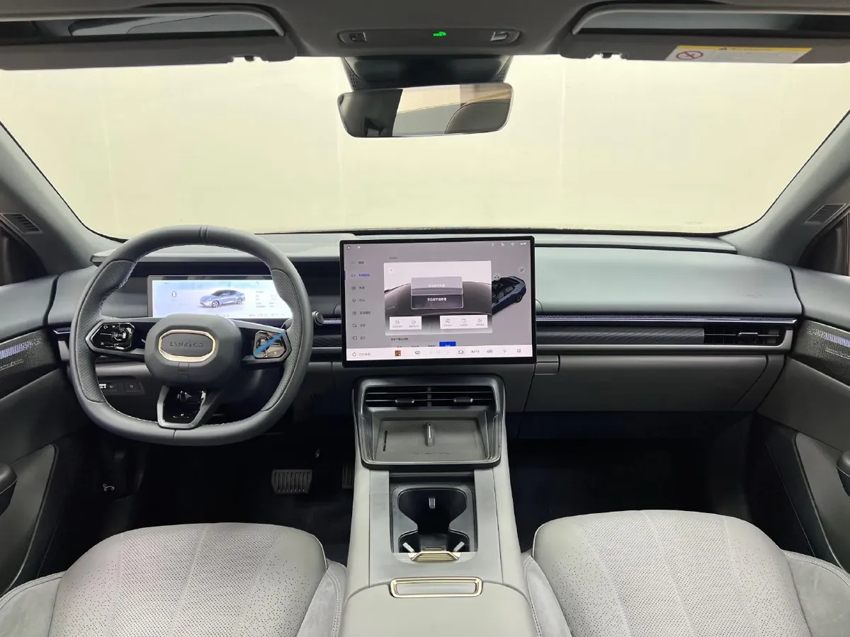 2024 LYNK&CO 07 EM-P 1.5T 163HP L4 3DHT PHEV 18.99KWH,autocango,china used car exporter,china ev exporter,chinese used car exporter,chinese used ev exporter