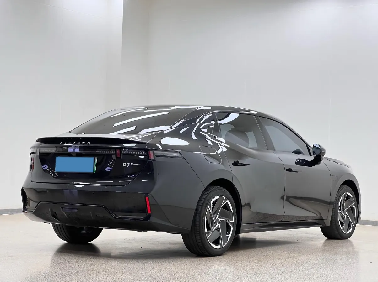 2024 LYNK&CO 07 EM-P 1.5T 163HP L4 3DHT PHEV 18.99KWH,autocango,china used car exporter,china ev exporter,chinese used car exporter,chinese used ev exporter
