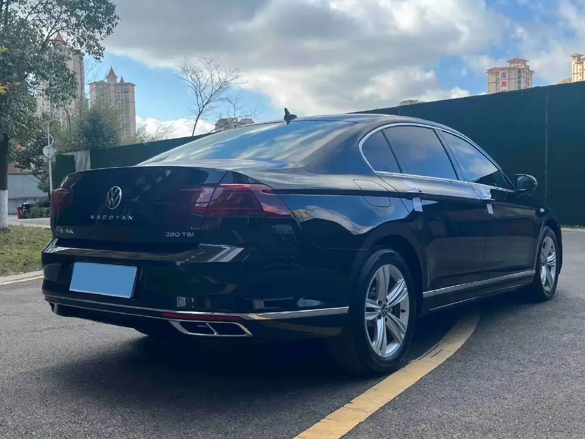 2025 Volkswagen Magotan 1.4T 150HP L4 7DCT,autocango,china used car exporter,china ev exporter,chinese used car exporter,chinese used ev exporter