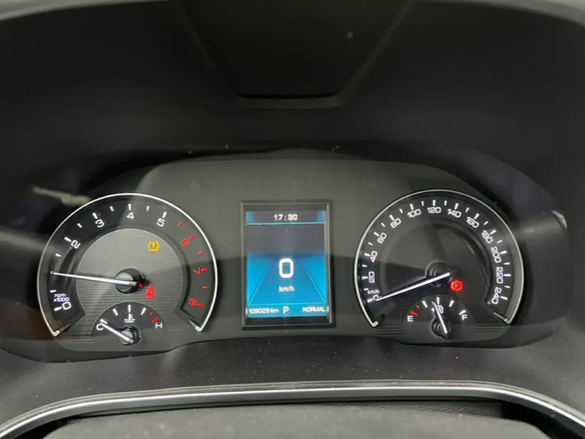 2017 WEY VV5 2.0T 197HP L4 7DCT,autocango,china used car exporter,china ev exporter,chinese used car exporter,chinese used ev exporter