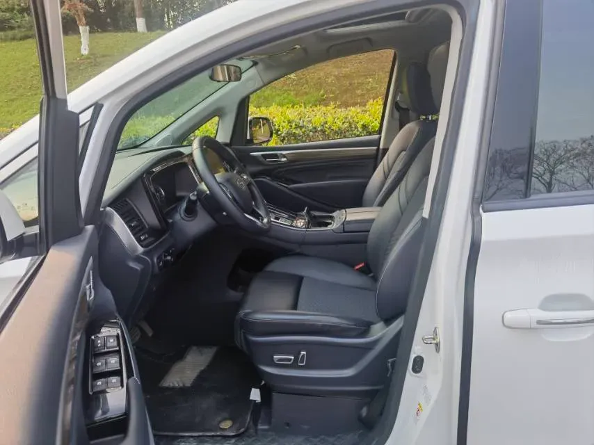 2023 GAC Trumpchi M8 2.0T 252HP L4 8AT,autocango,china used car exporter,china ev exporter,chinese used car exporter,chinese used ev exporter