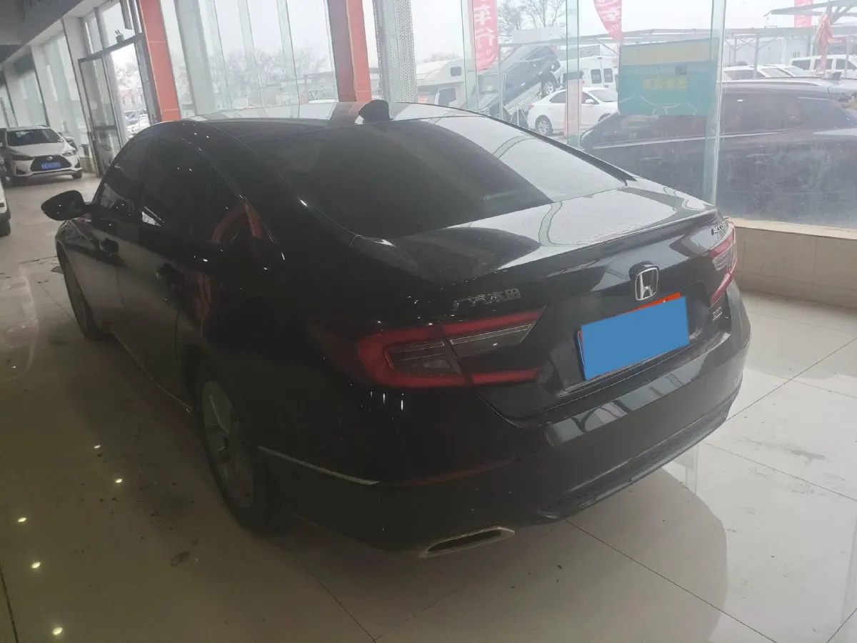 2022 Honda Accord 1.5T 194HP L4 CVT,autocango,china used car exporter,china ev exporter,chinese used car exporter,chinese used ev exporter