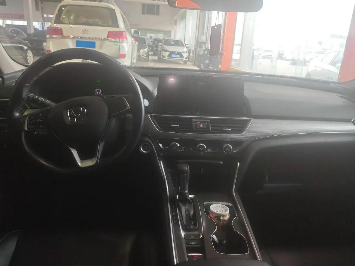 2022 Honda Accord 1.5T 194HP L4 CVT,autocango,china used car exporter,china ev exporter,chinese used car exporter,chinese used ev exporter