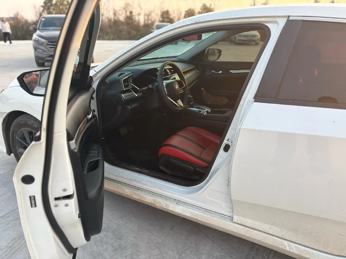 2019 Honda Civic 1.5T 177HP L4 CVT,autocango,china used car exporter,china ev exporter,chinese used car exporter,chinese used ev exporter