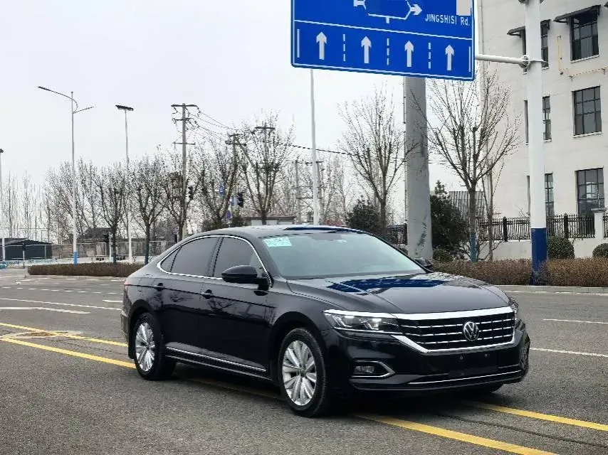 2020 Volkswagen Passat 2.0T 186HP L4 7DCT,autocango,china used car exporter,china ev exporter,chinese used car exporter,chinese used ev exporter