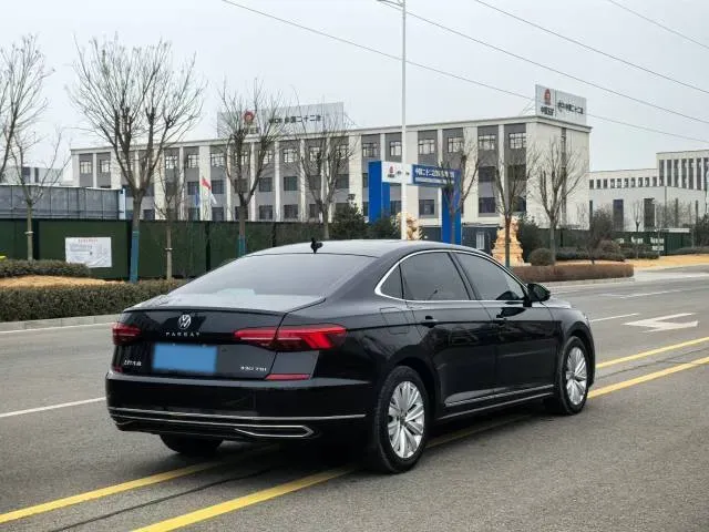 2020 Volkswagen Passat 2.0T 186HP L4 7DCT,autocango,china used car exporter,china ev exporter,chinese used car exporter,chinese used ev exporter