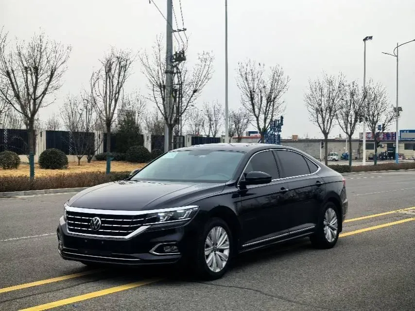 2020 Volkswagen Passat 2.0T 186HP L4 7DCT,autocango,china used car exporter,china ev exporter,chinese used car exporter,chinese used ev exporter