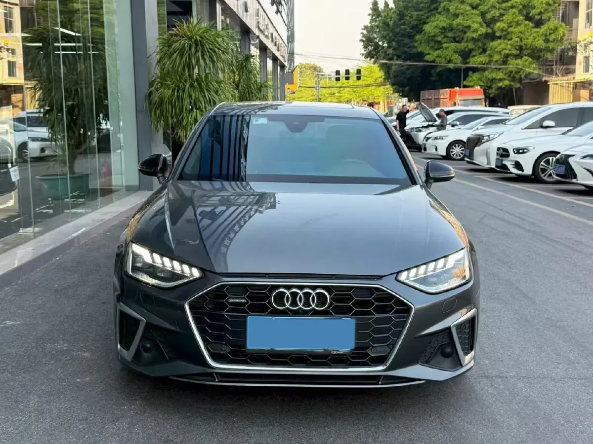2020 Audi A4L 2.0T 252HP L4 7DCT,autocango,china used car exporter,china ev exporter,chinese used car exporter,chinese used ev exporter