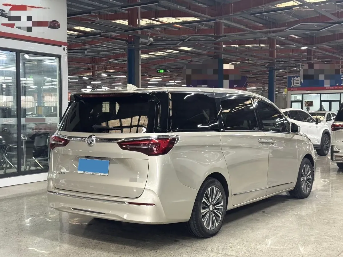 2022 Buick GL8 2.0T 237HP L4 9AT,autocango,china used car exporter,china ev exporter,chinese used car exporter,chinese used ev exporter