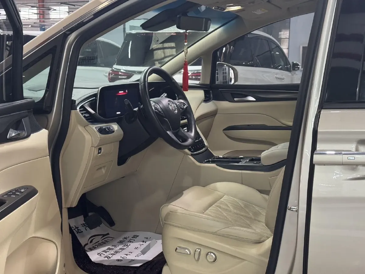 2022 Buick GL8 2.0T 237HP L4 9AT,autocango,china used car exporter,china ev exporter,chinese used car exporter,chinese used ev exporter