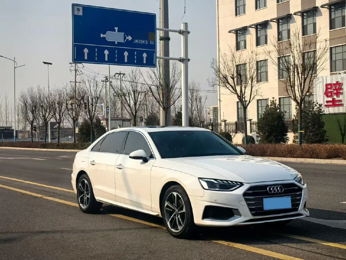 2020 Audi A4L 2.0T 190HP L4 7DCT,autocango,china used car exporter,china ev exporter,chinese used car exporter,chinese used ev exporter