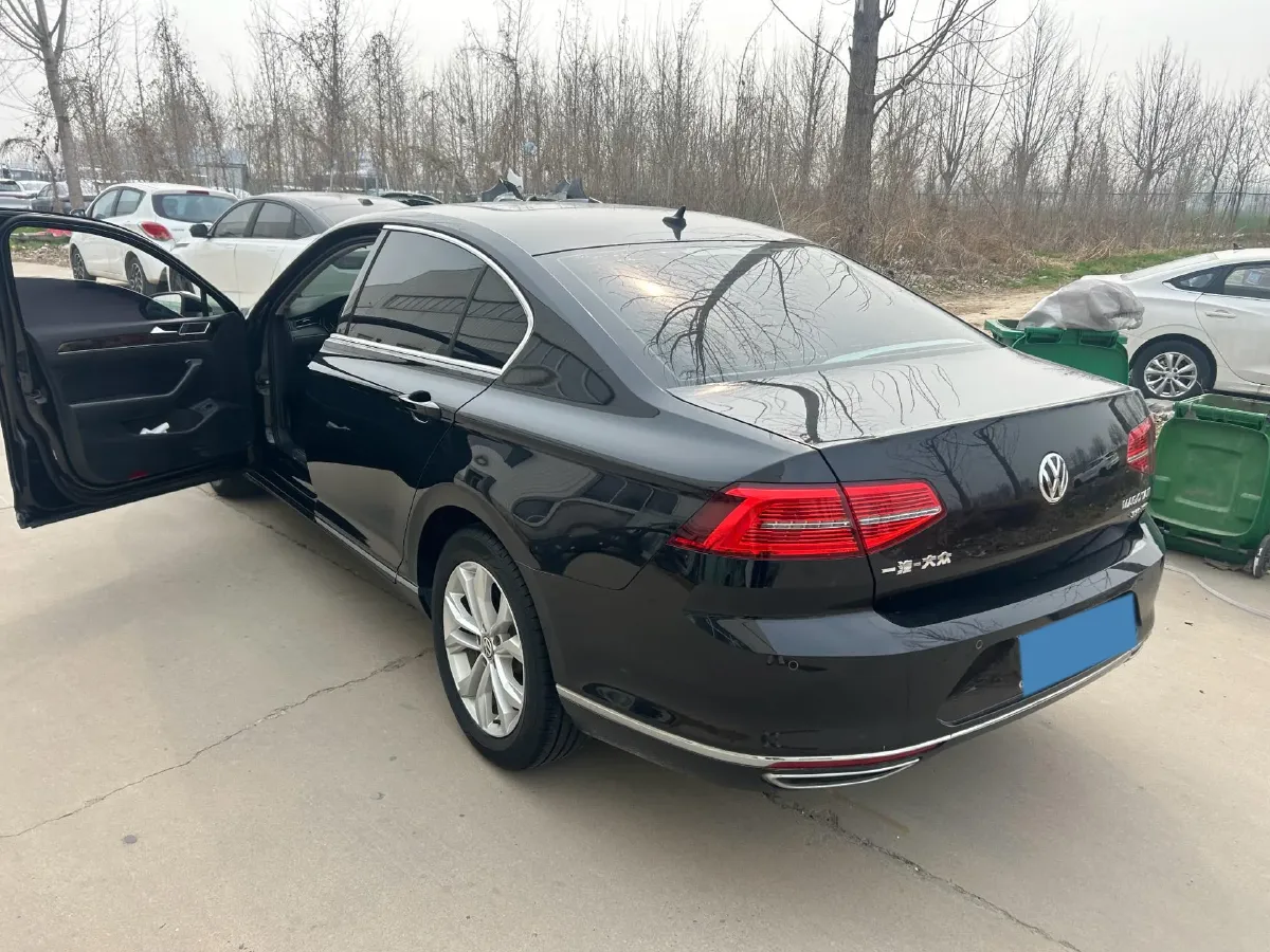 2019 Volkswagen Magotan 2.0T 186HP L4 7DCT,autocango,china used car exporter,china ev exporter,chinese used car exporter,chinese used ev exporter