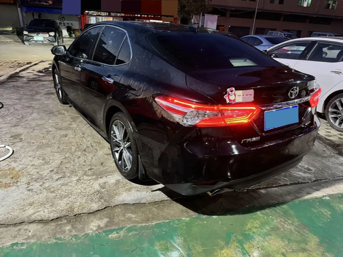 2021 Toyota Camry 2.5L 209HP L4 8AT,autocango,china used car exporter,china ev exporter,chinese used car exporter,chinese used ev exporter