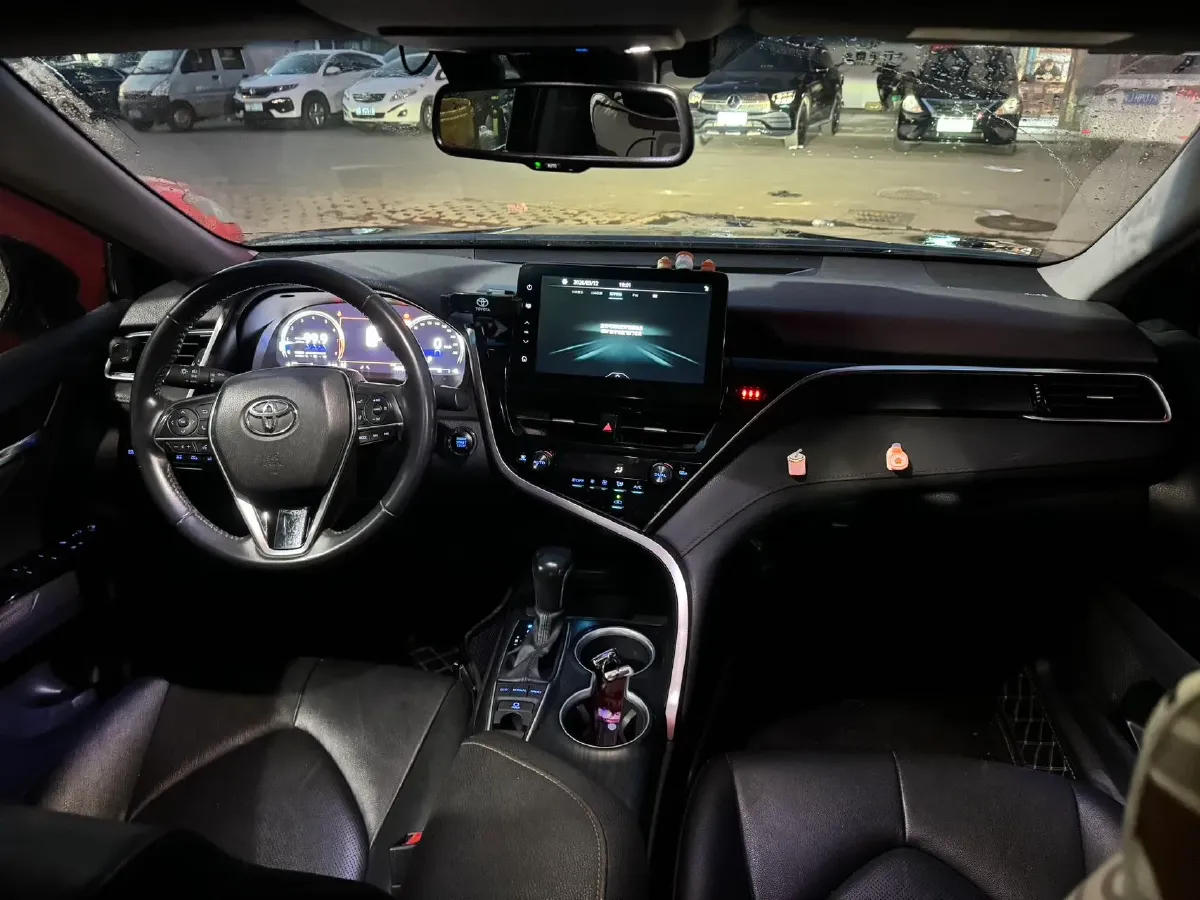 2021 Toyota Camry 2.5L 209HP L4 8AT,autocango,china used car exporter,china ev exporter,chinese used car exporter,chinese used ev exporter