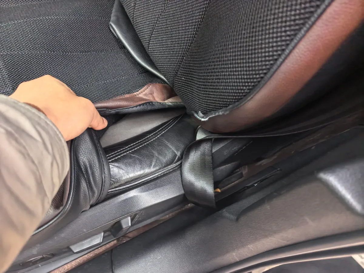 2019 Mercedes-Benz GLC Class 2.0T 245HP L4 9AT,autocango,china used car exporter,china ev exporter,chinese used car exporter,chinese used ev exporter