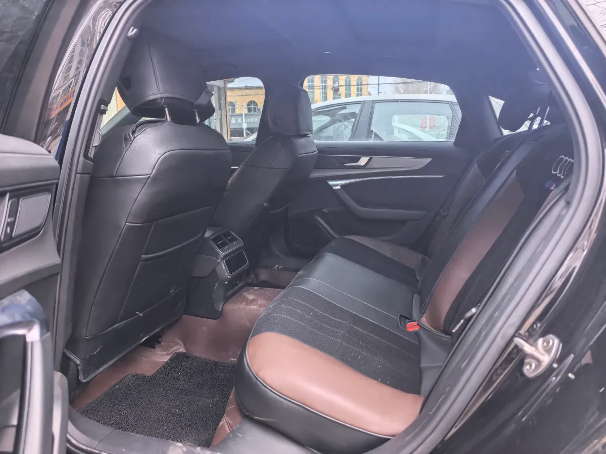 2019 Mercedes-Benz GLC Class 2.0T 245HP L4 9AT,autocango,china used car exporter,china ev exporter,chinese used car exporter,chinese used ev exporter