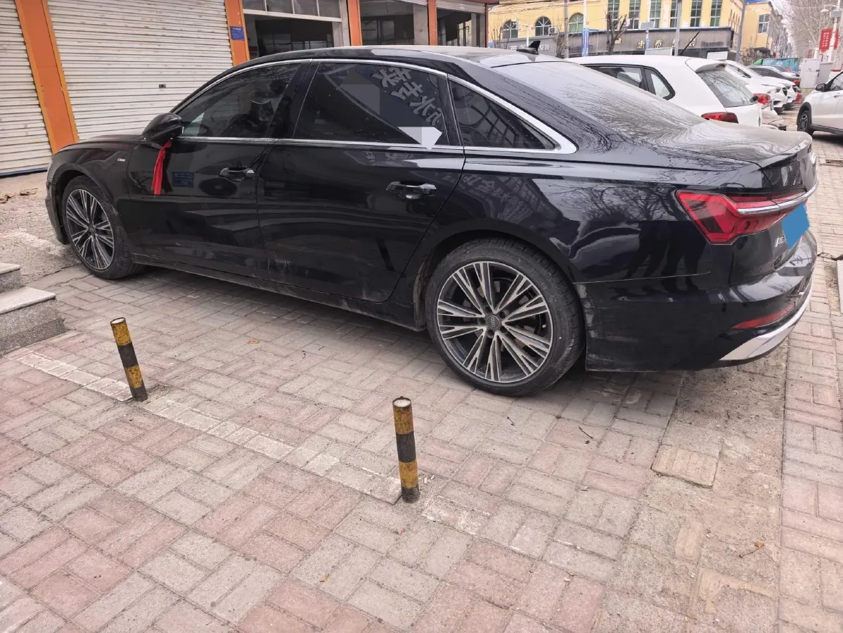 2019 Mercedes-Benz GLC Class 2.0T 245HP L4 9AT,autocango,china used car exporter,china ev exporter,chinese used car exporter,chinese used ev exporter