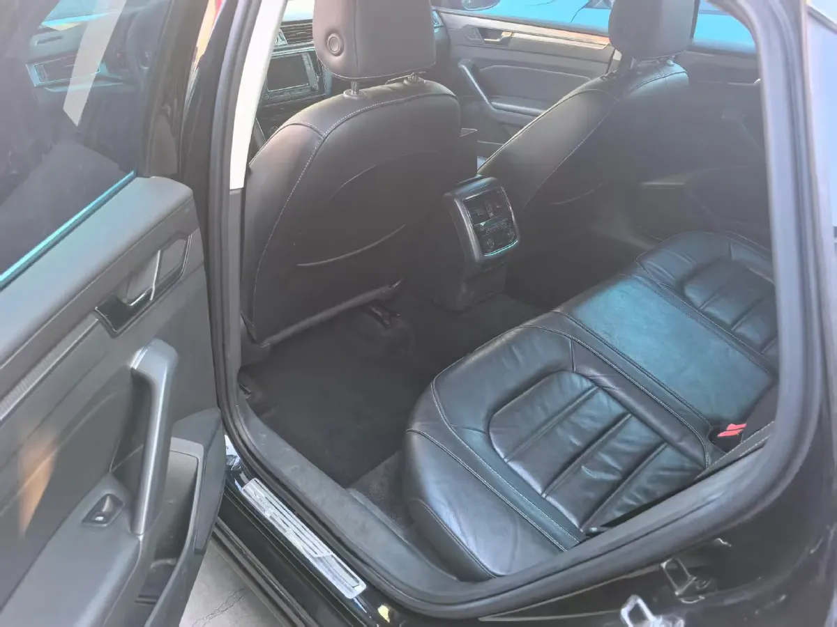 2017 Volkswagen Passat 1.4T 150HP L4 7DCT,autocango,china used car exporter,china ev exporter,chinese used car exporter,chinese used ev exporter