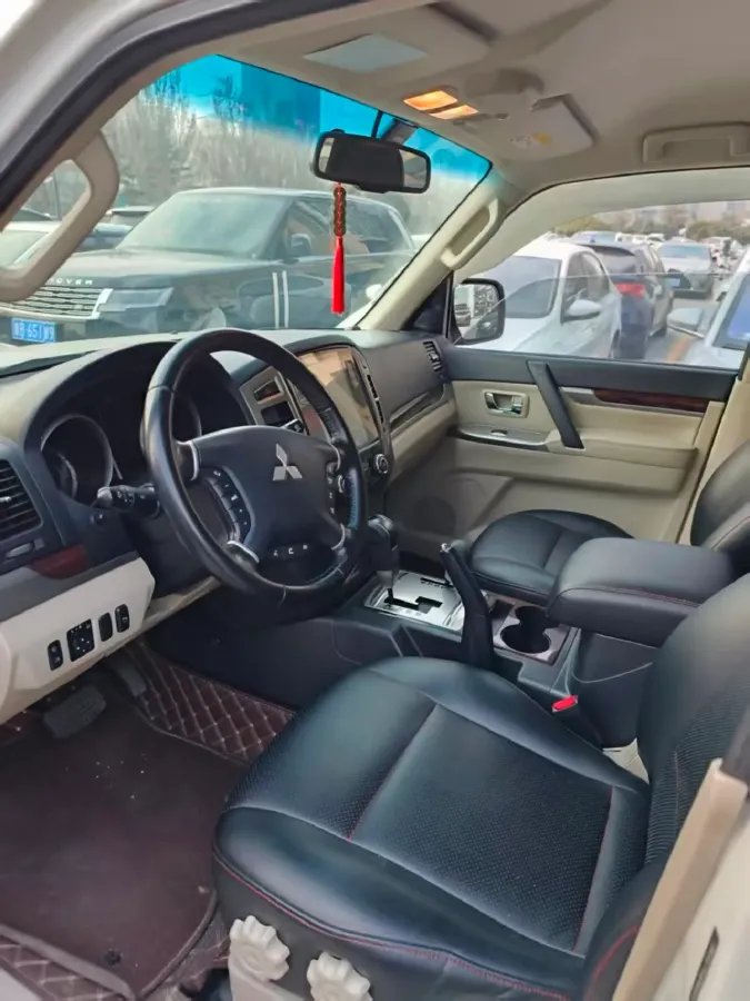 2017 Honda Jade 1.8L 141HP L4 5AT,autocango,china used car exporter,china ev exporter,chinese used car exporter,chinese used ev exporter