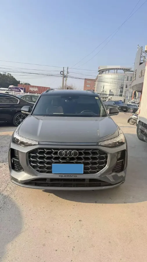 2024 Audi Q6 2.0T 265HP L4 7DCT,autocango,china used car exporter,china ev exporter,chinese used car exporter,chinese used ev exporter