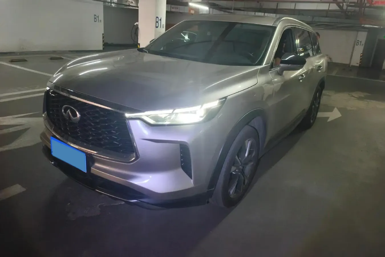 2024 Infiniti QX60 2.0T 252HP L4 9AT,autocango,china used car exporter,china ev exporter,chinese used car exporter,chinese used ev exporter