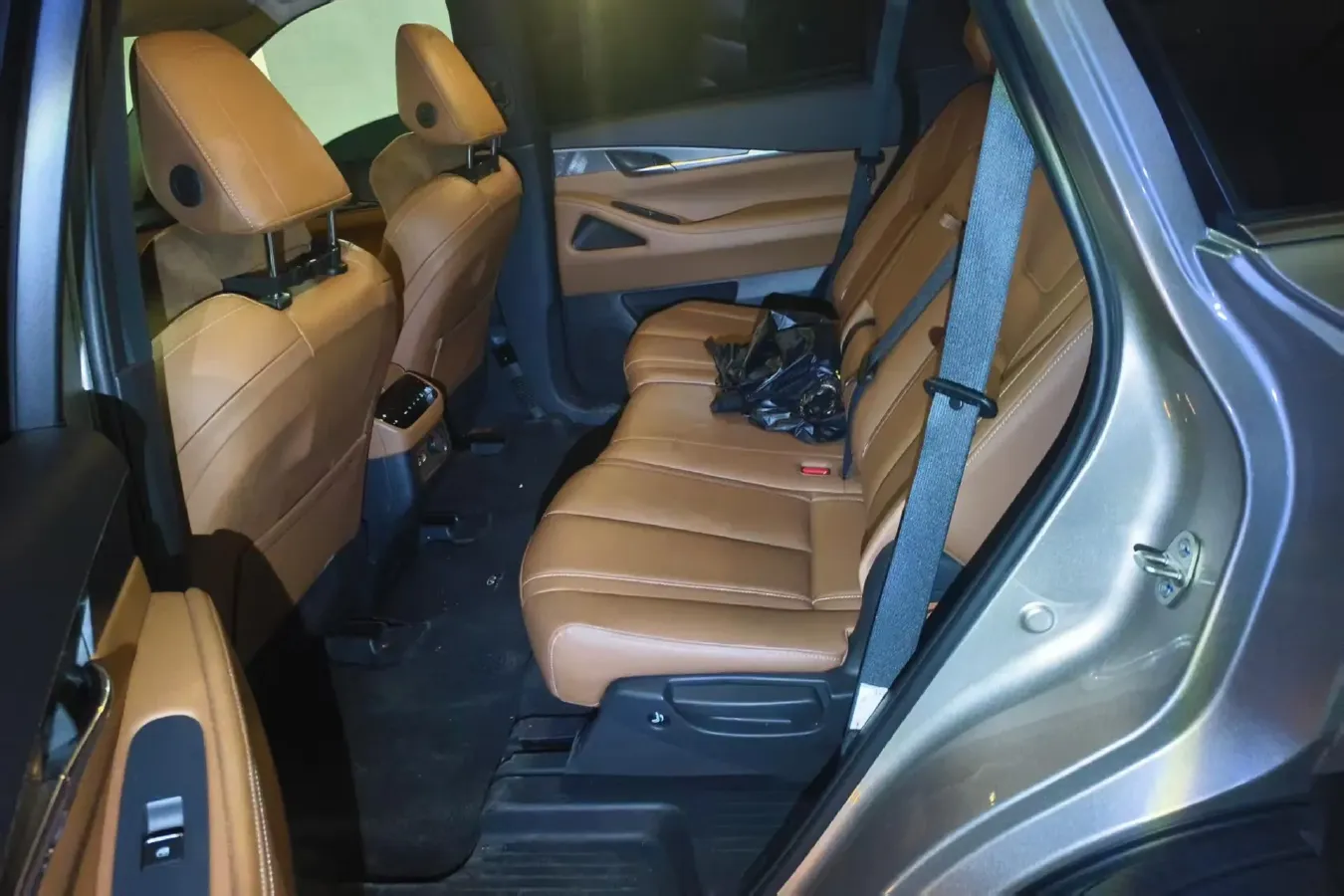 2024 Infiniti QX60 2.0T 252HP L4 9AT,autocango,china used car exporter,china ev exporter,chinese used car exporter,chinese used ev exporter