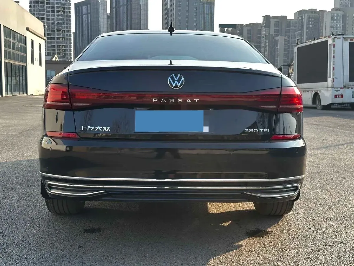 2024 Volkswagen Passat 2.0T 220HP L4 7DCT,autocango,china used car exporter,china ev exporter,chinese used car exporter,chinese used ev exporter