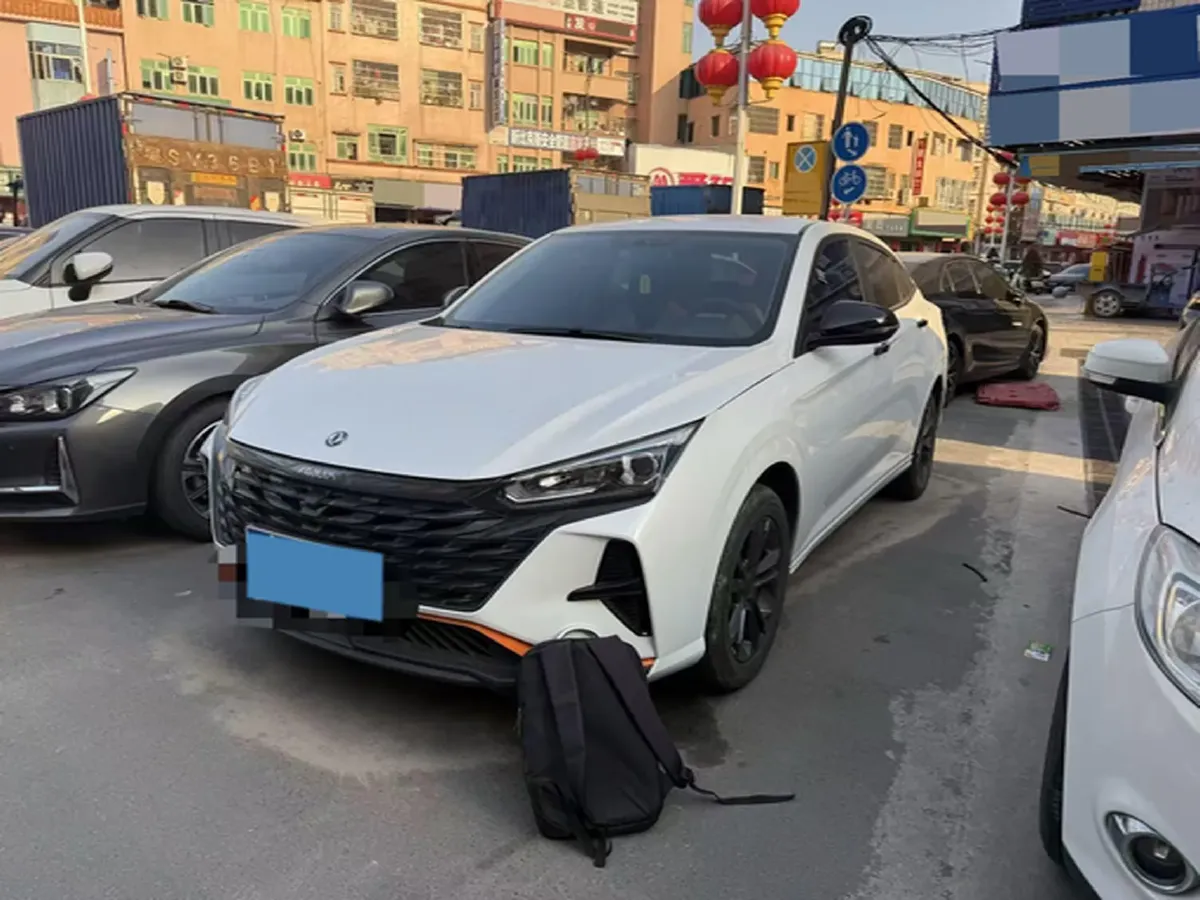 2023 DongFeng Aeolus YiXuan 1.5L 125HP L4 6DCT,autocango,china used car exporter,china ev exporter,chinese used car exporter,chinese used ev exporter