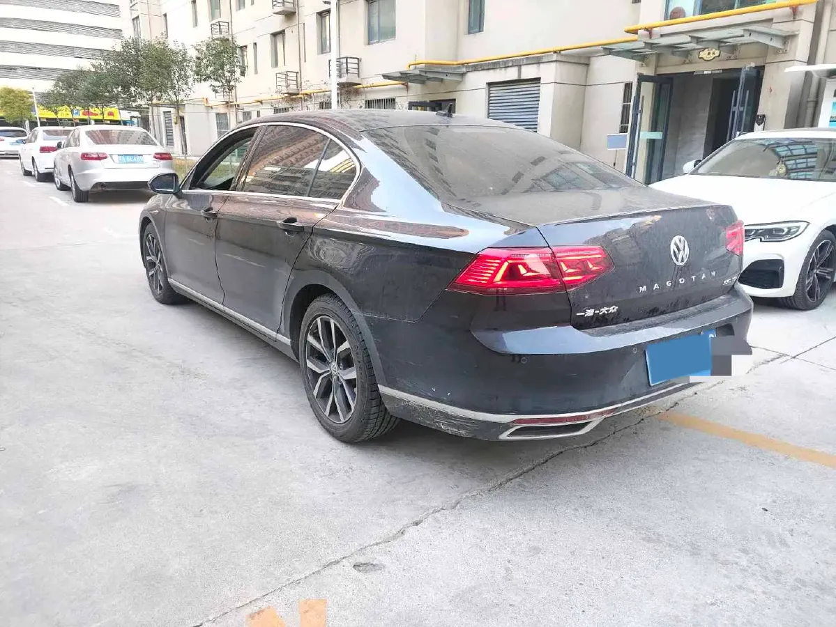 2020 Volkswagen Magotan 2.0T 186HP L4 7DCT,autocango,china used car exporter,china ev exporter,chinese used car exporter,chinese used ev exporter