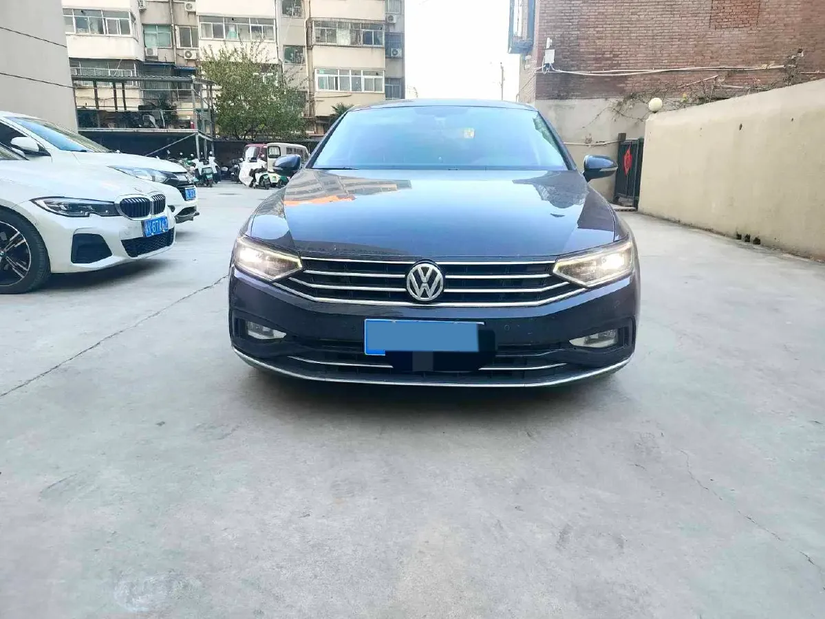 2020 Volkswagen Magotan 2.0T 186HP L4 7DCT,autocango,china used car exporter,china ev exporter,chinese used car exporter,chinese used ev exporter