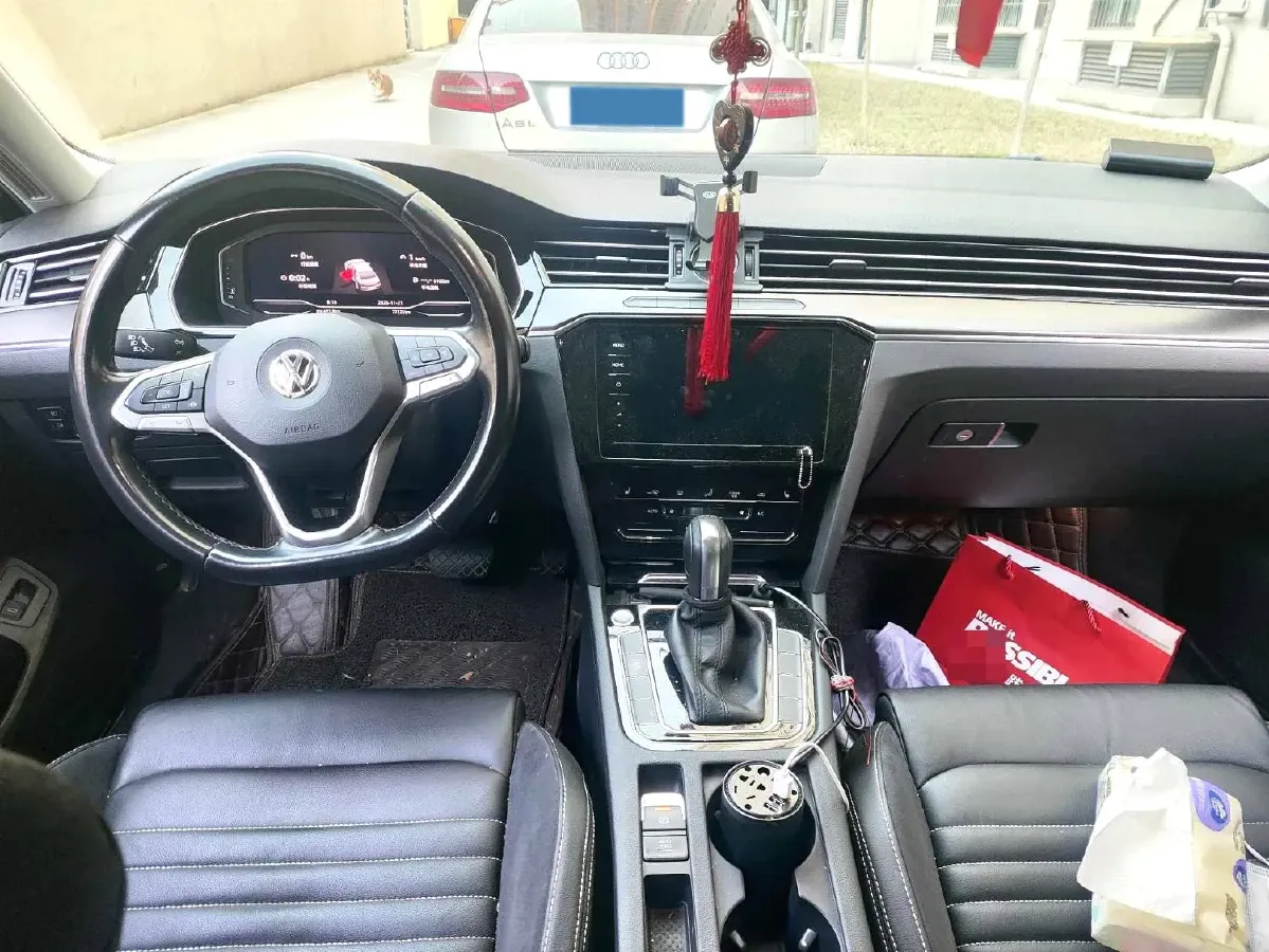 2020 Volkswagen Magotan 2.0T 186HP L4 7DCT,autocango,china used car exporter,china ev exporter,chinese used car exporter,chinese used ev exporter