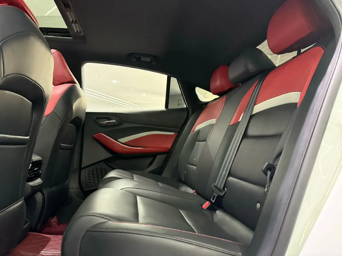 2022 MG 5 1.5T 173HP L4 7DCT,autocango,china used car exporter,china ev exporter,chinese used car exporter,chinese used ev exporter