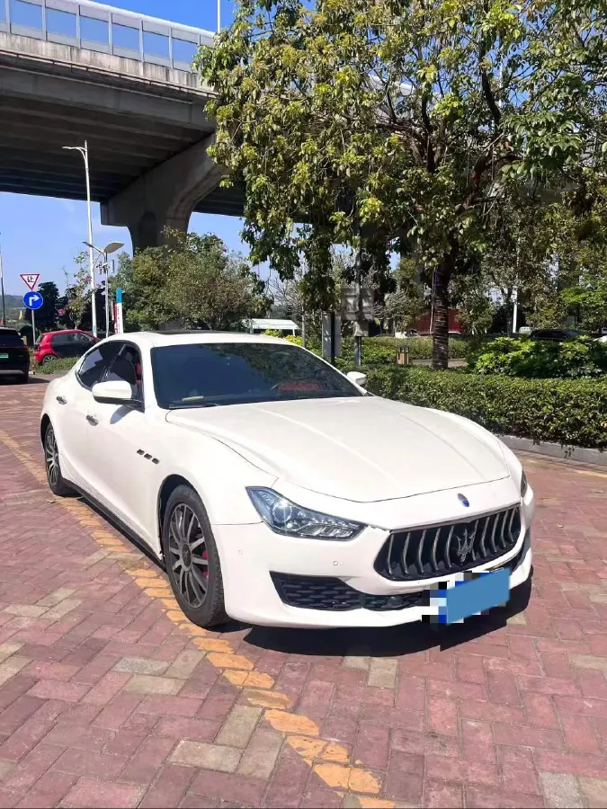 2018 Maserati Ghibli 3.0T 350HP V6 8AT,autocango,china used car exporter,china ev exporter,chinese used car exporter,chinese used ev exporter