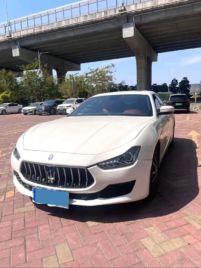 2018 Maserati Ghibli 3.0T 350HP V6 8AT,autocango,china used car exporter,china ev exporter,chinese used car exporter,chinese used ev exporter