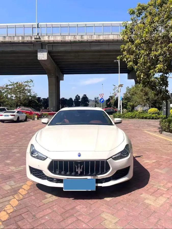 2018 Maserati Ghibli 3.0T 350HP V6 8AT,autocango,china used car exporter,china ev exporter,chinese used car exporter,chinese used ev exporter
