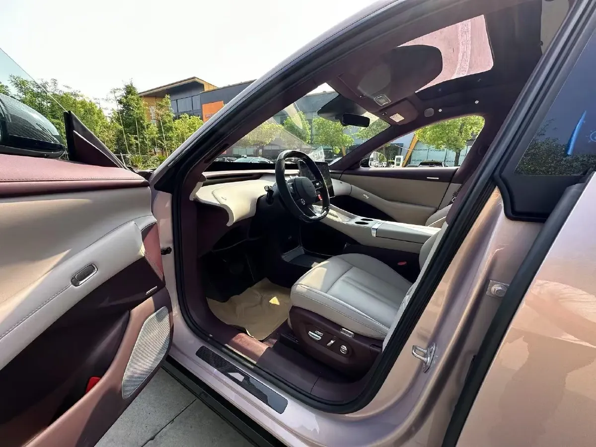 2025 MI YU7 BEV 101.7KWH,autocango,china used car exporter,china ev exporter,chinese used car exporter,chinese used ev exporter