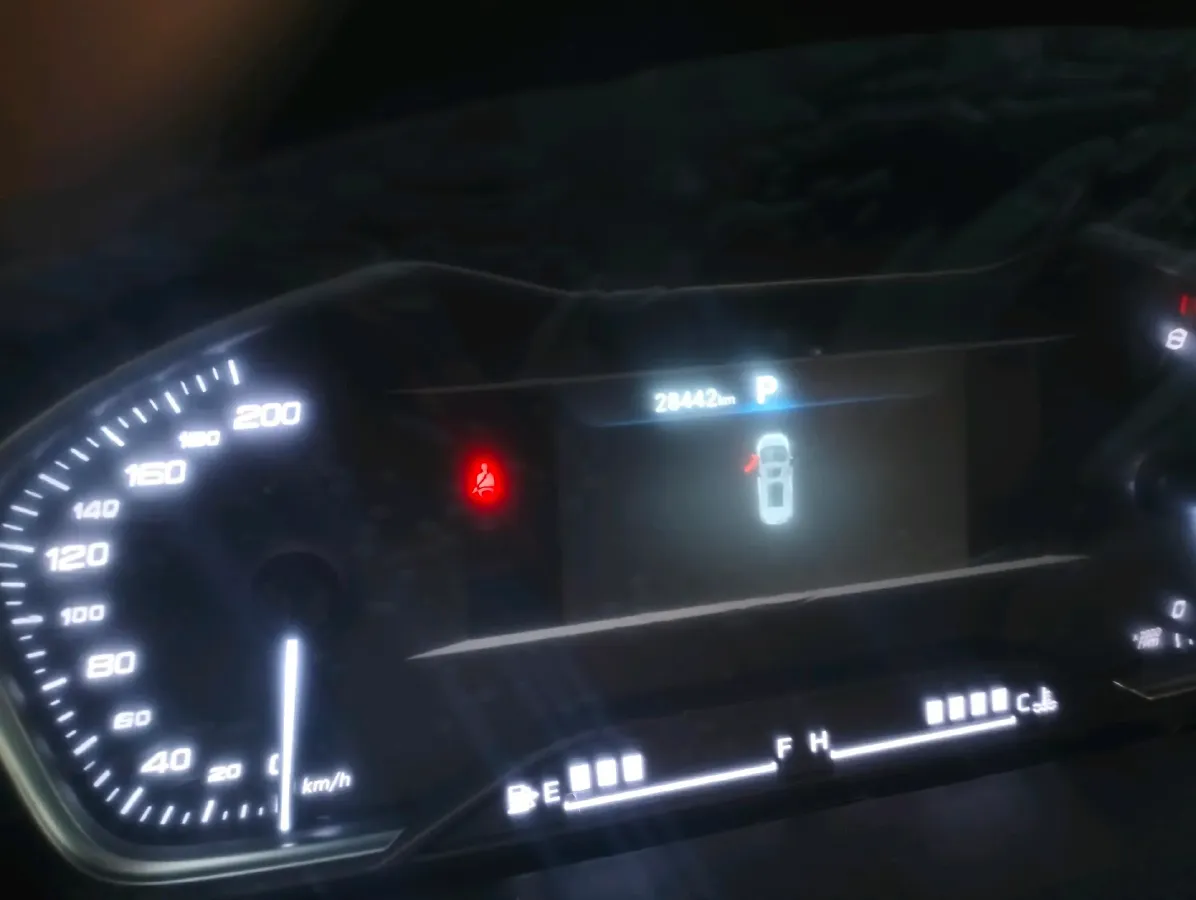 2022 MAXUS G10 2.0T 224HP L4 8AT,autocango,china used car exporter,china ev exporter,chinese used car exporter,chinese used ev exporter