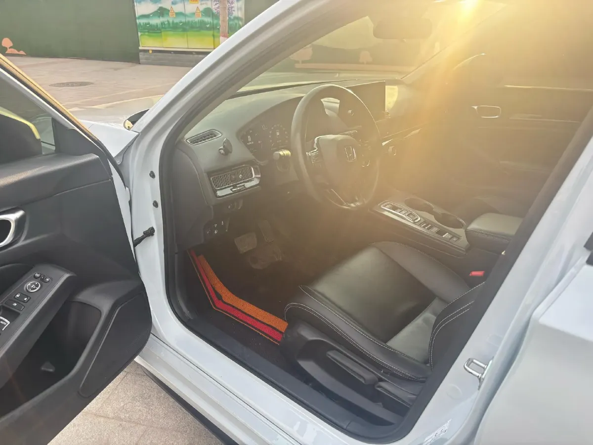 2023 Honda Civic 2.0L 143HP L4 E-CVT Hybrid,autocango,china used car exporter,china ev exporter,chinese used car exporter,chinese used ev exporter