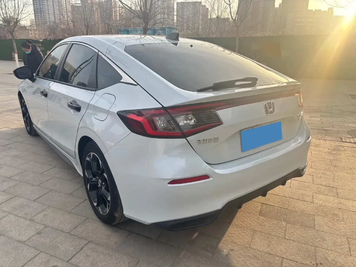 2023 Honda Civic 2.0L 143HP L4 E-CVT Hybrid,autocango,china used car exporter,china ev exporter,chinese used car exporter,chinese used ev exporter