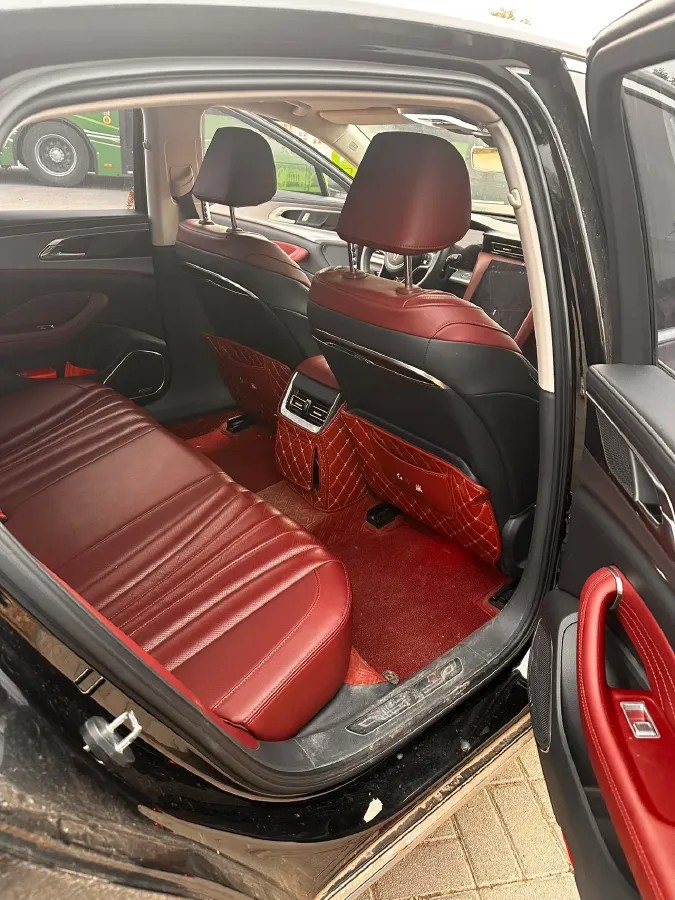 2023 HongQi H5 2.0T 224HP L4 8AT,autocango,china used car exporter,china ev exporter,chinese used car exporter,chinese used ev exporter