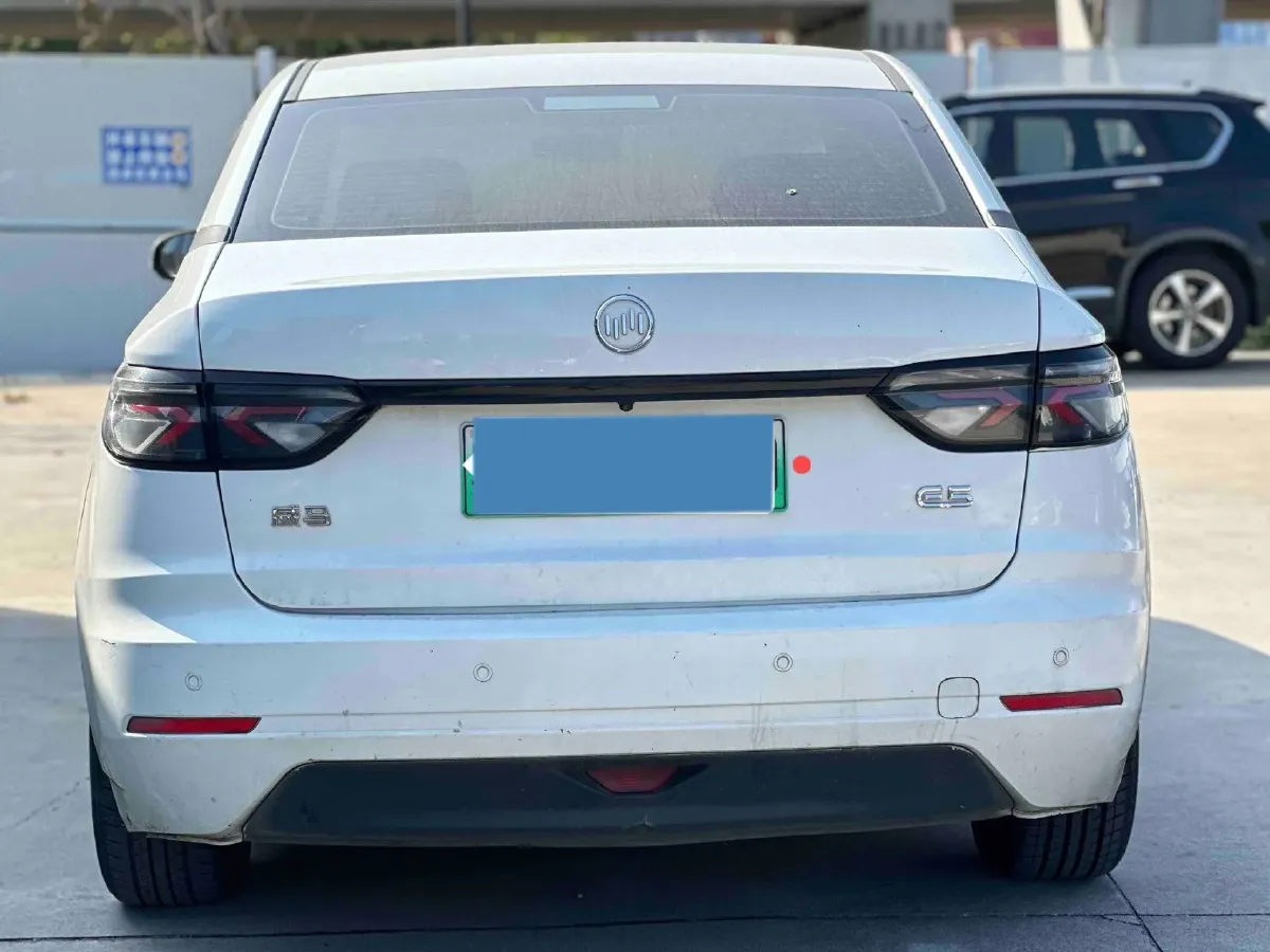 2021 Weltmeister E.5 BEV 49.92KWH,autocango,china used car exporter,china ev exporter,chinese used car exporter,chinese used ev exporter