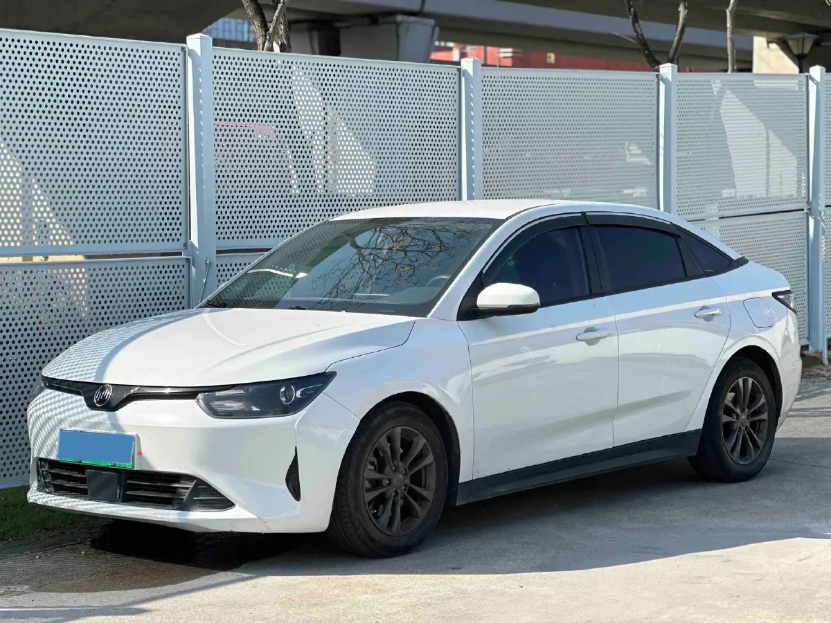 2021 Weltmeister E.5 BEV 49.92KWH,autocango,china used car exporter,china ev exporter,chinese used car exporter,chinese used ev exporter