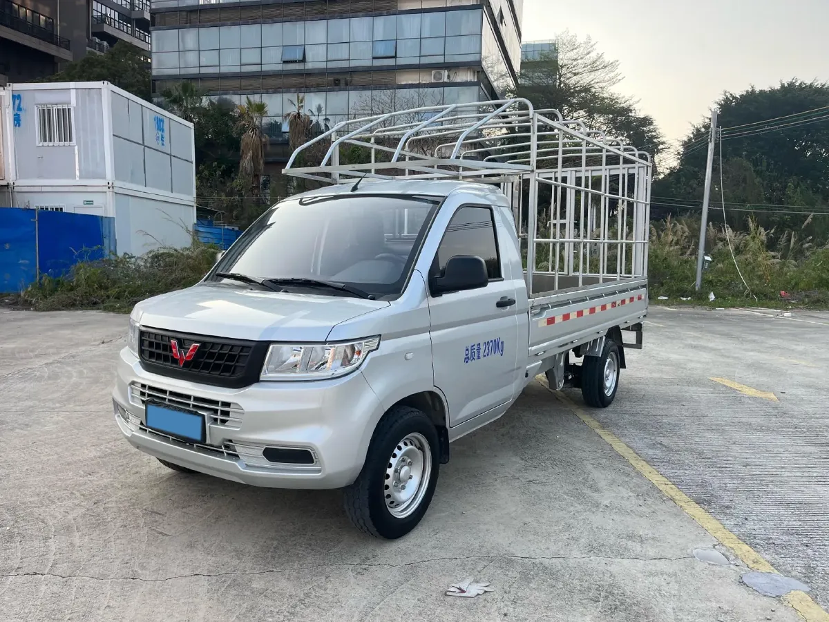 2019 WuLing RongGuang New Truck 1.5L 107HP L4 5MT,autocango,china used car exporter,china ev exporter,chinese used car exporter,chinese used ev exporter