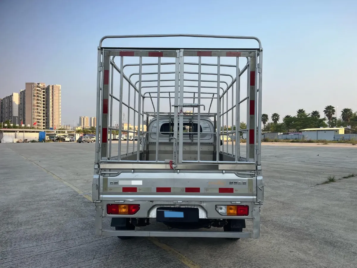 2019 WuLing RongGuang New Truck 1.5L 107HP L4 5MT,autocango,china used car exporter,china ev exporter,chinese used car exporter,chinese used ev exporter