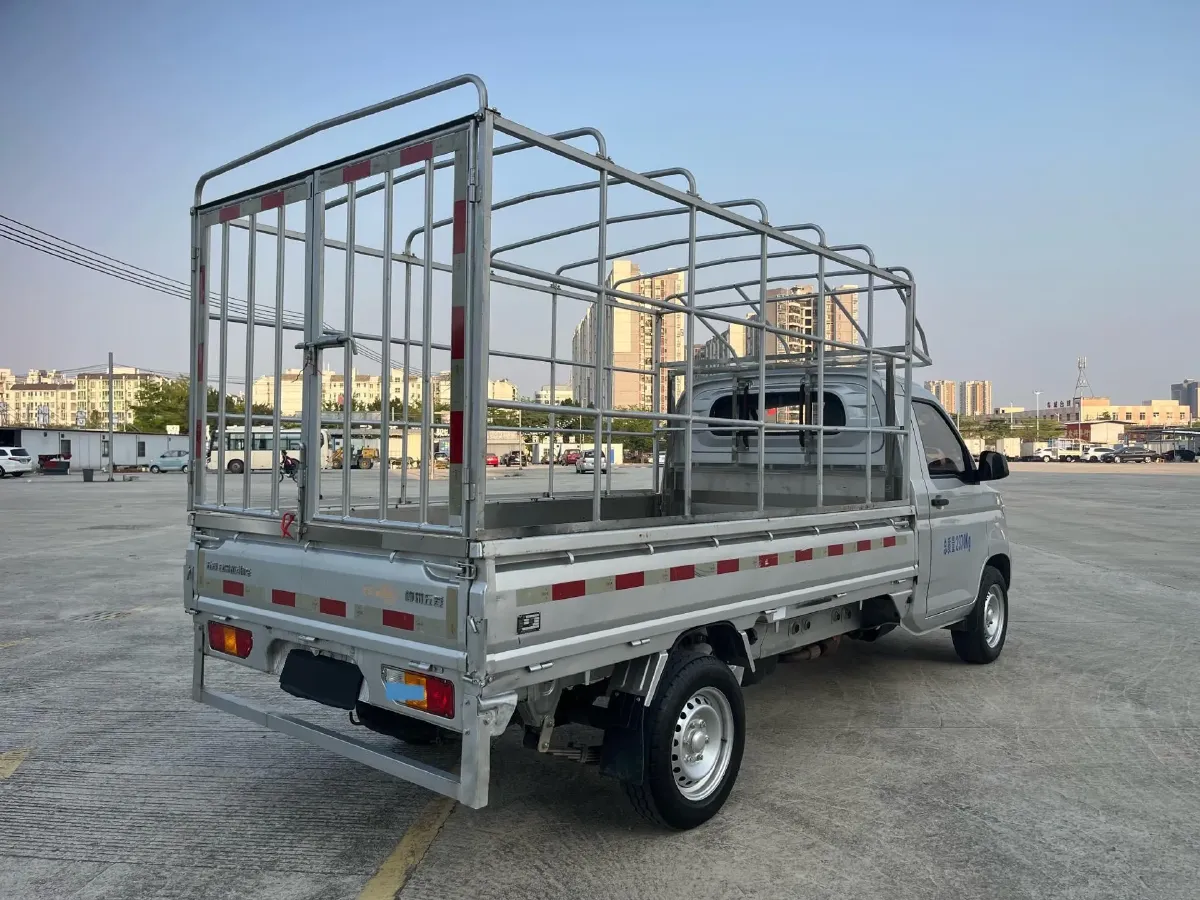 2019 WuLing RongGuang New Truck 1.5L 107HP L4 5MT,autocango,china used car exporter,china ev exporter,chinese used car exporter,chinese used ev exporter