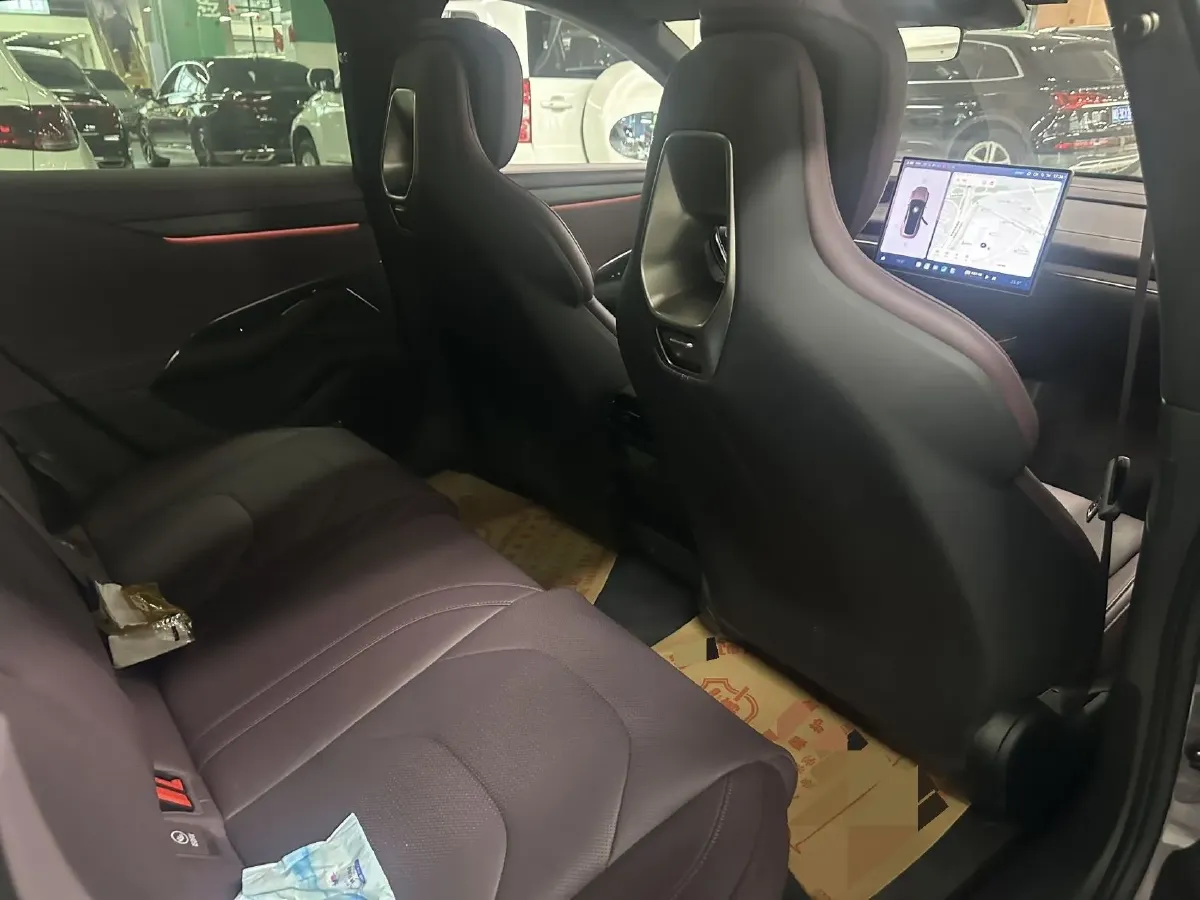 2024 MI SU7 BEV 101KWH,autocango,china used car exporter,china ev exporter,chinese used car exporter,chinese used ev exporter