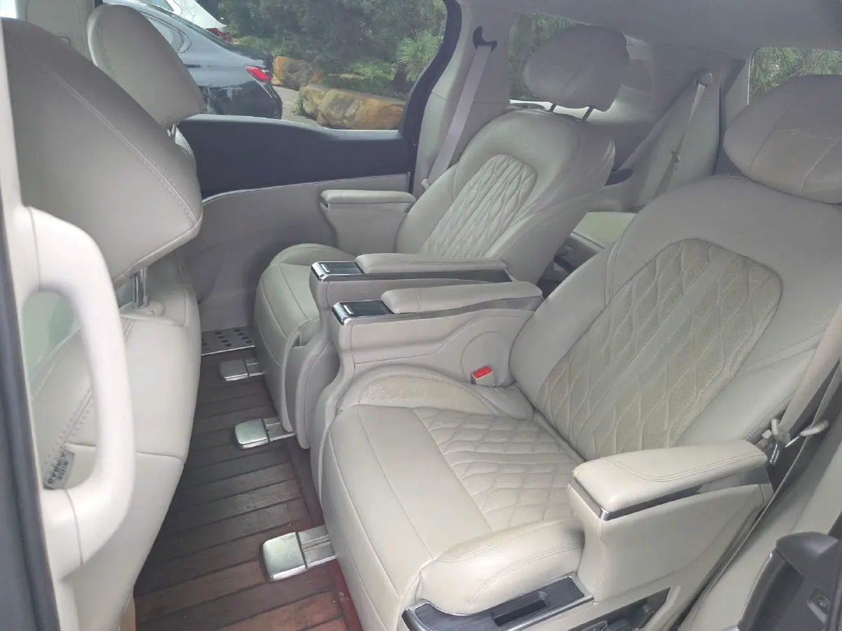 2020 Buick GL8 2.0T 237HP L4 9AT,autocango,china used car exporter,china ev exporter,chinese used car exporter,chinese used ev exporter