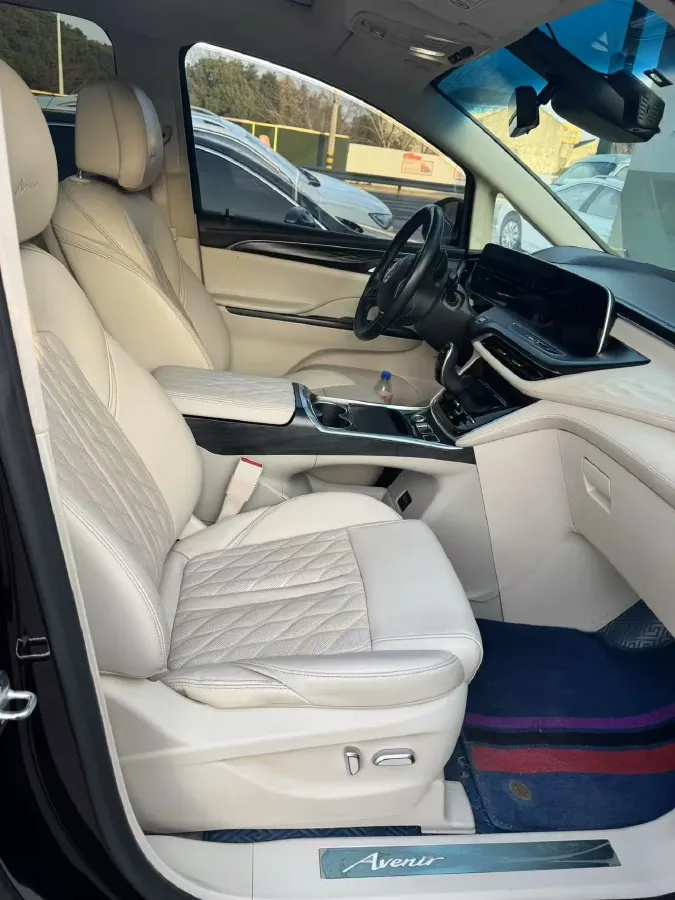 2021 Buick GL8 2.0T 237HP L4 9AT,autocango,china used car exporter,china ev exporter,chinese used car exporter,chinese used ev exporter