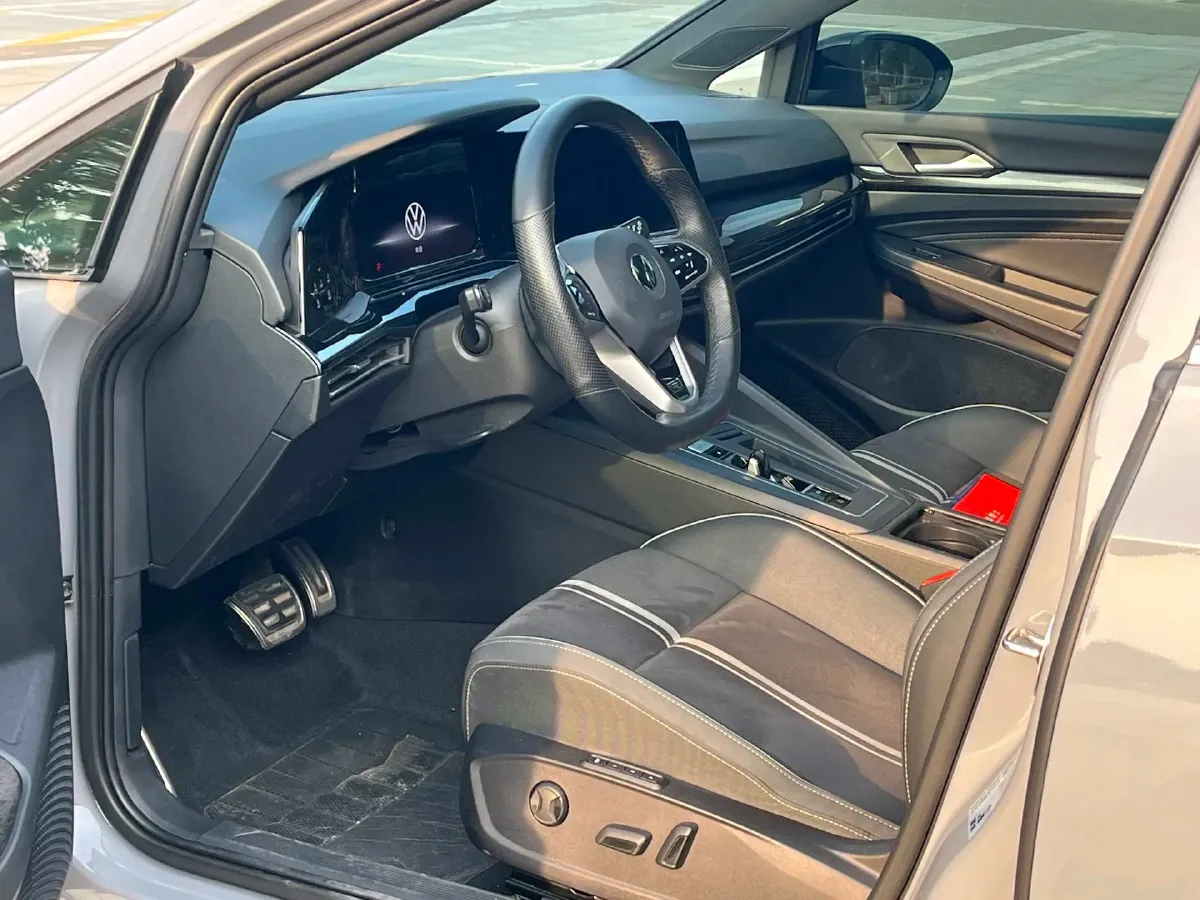 2023 Volkswagen Golf 1.4T 150HP L4 7DCT,autocango,china used car exporter,china ev exporter,chinese used car exporter,chinese used ev exporter